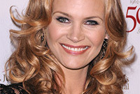 Natasha-henstridge-hair-color-like-it-or-loathe-it-side